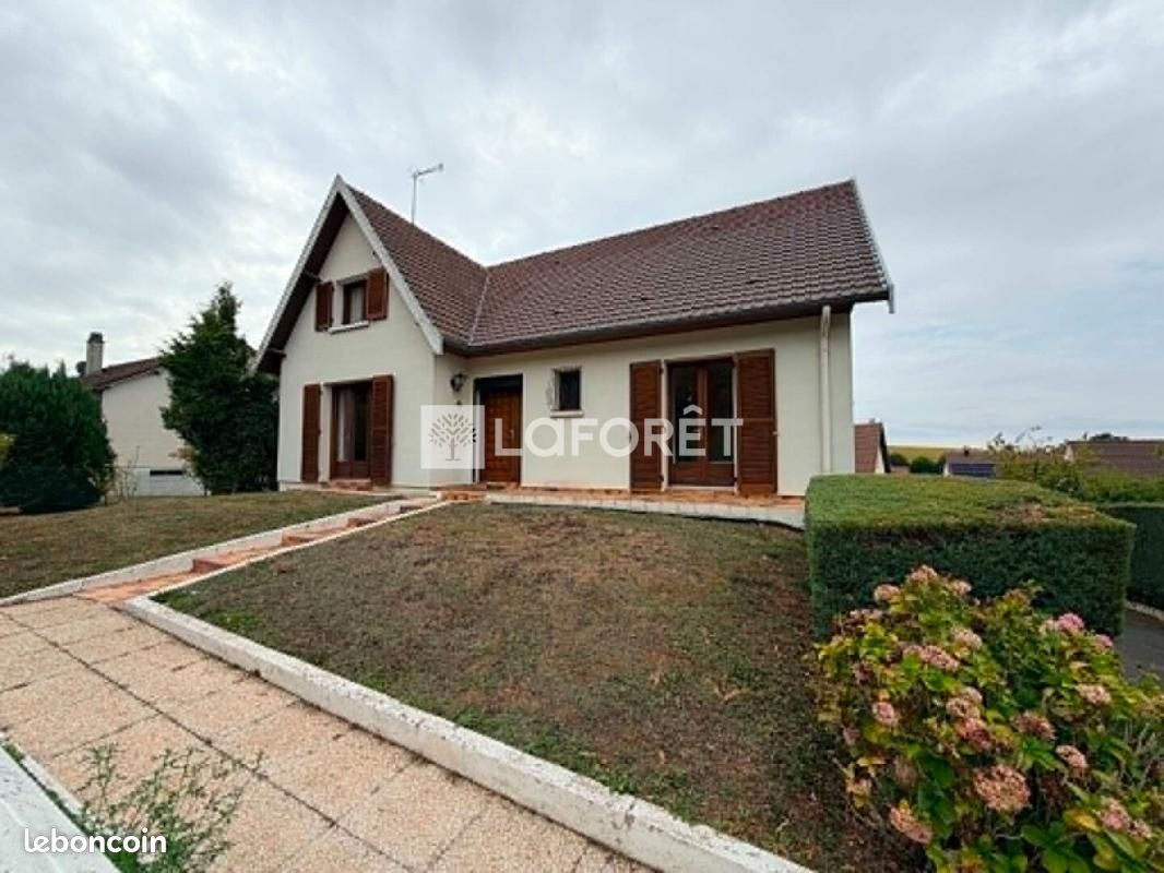 Maison 6 pièces 135 m² · à Vouziers · 135 m² · 167 200 €