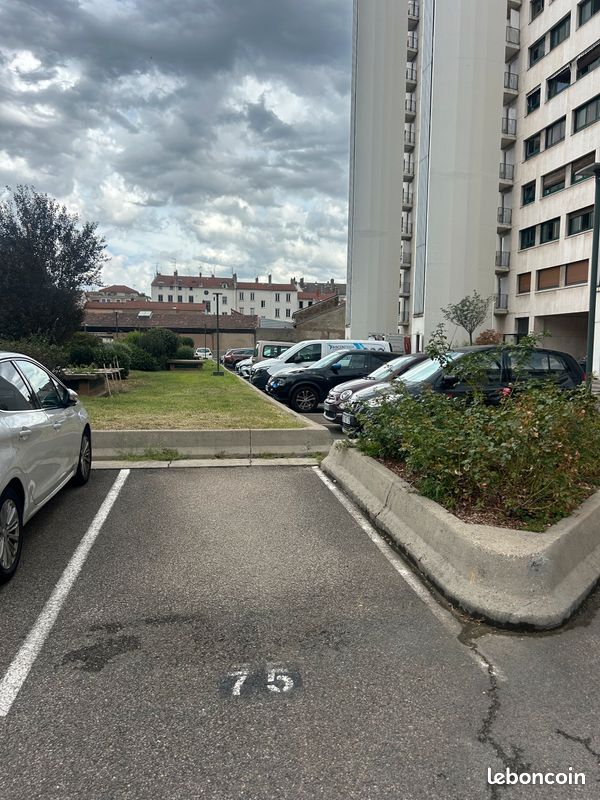 Location place de parking (image 1)