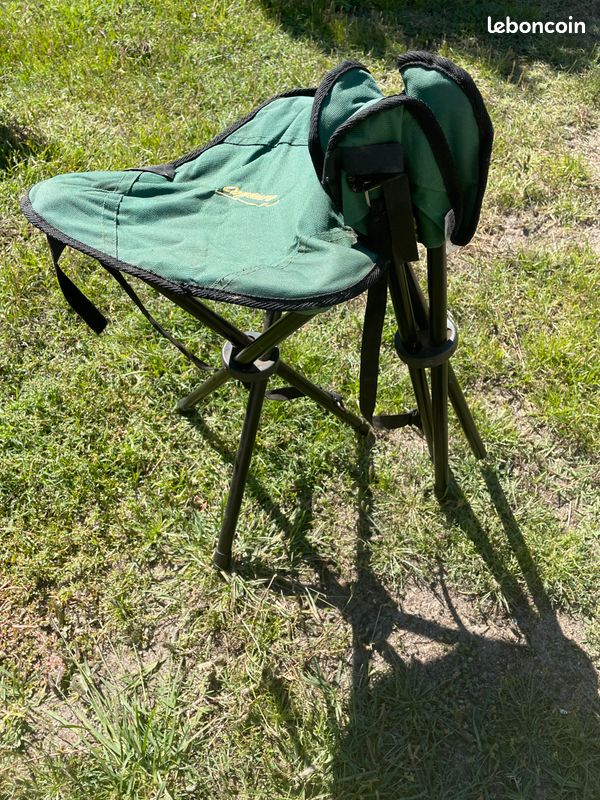 Chaises, table et tabourets de camping (image 4)