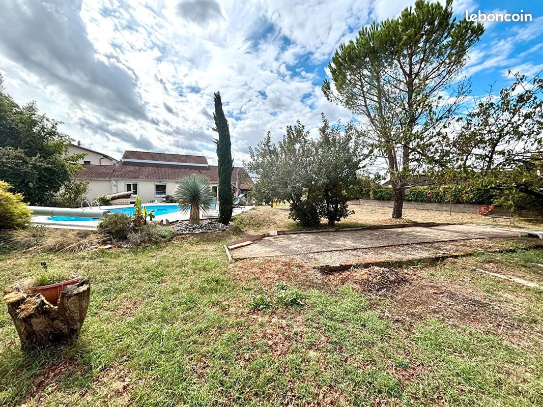 Maison 6 pièces 172 m² · à Balan · 172 m² · 440 000 €
