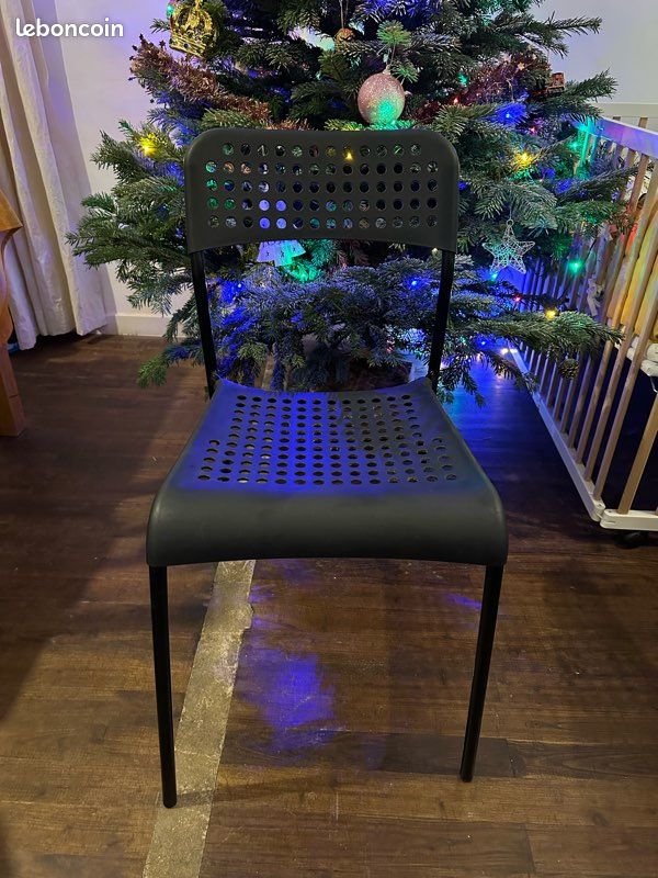 Chaise IKEA Adde noir Ameublement