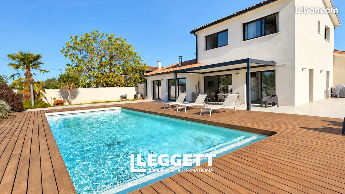 Maison 7 pièces 176 m² · à Estancarbon · 176 m² · 449 000 €