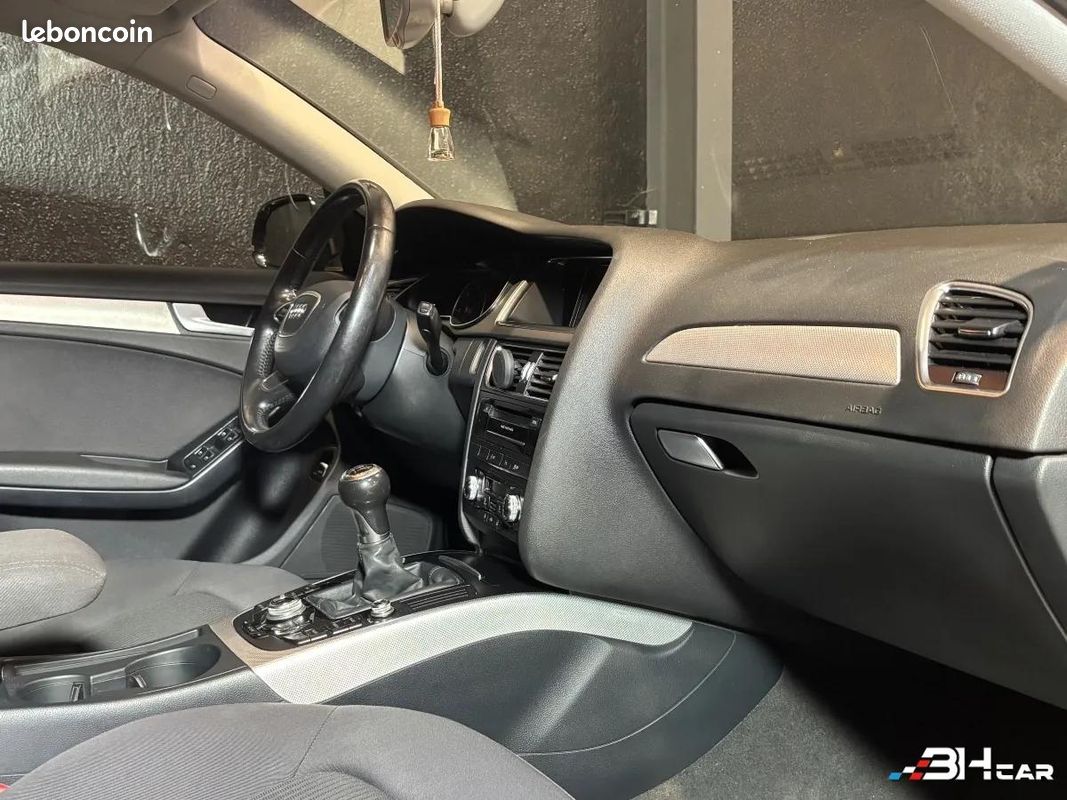 Audi A4 2.0 TDI 145 S-LINE (image 7)