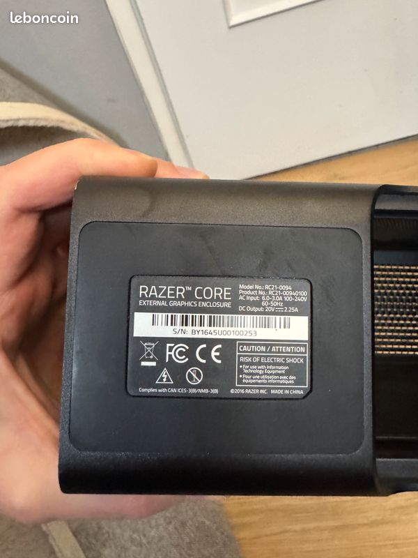 新品未使用】Razer Core RC21-0094 Thunderbolt3 埋っ