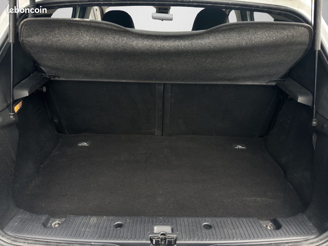 RENAULT TWINGO III 0.9 TCe 90 Energy SL Edition One (image 20)