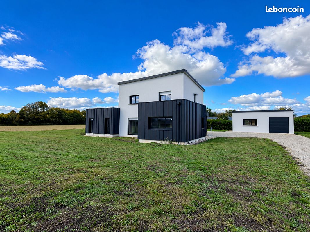 Maison 10 pièces 180 m² · à Meslan · 180 m² · 269 300 €