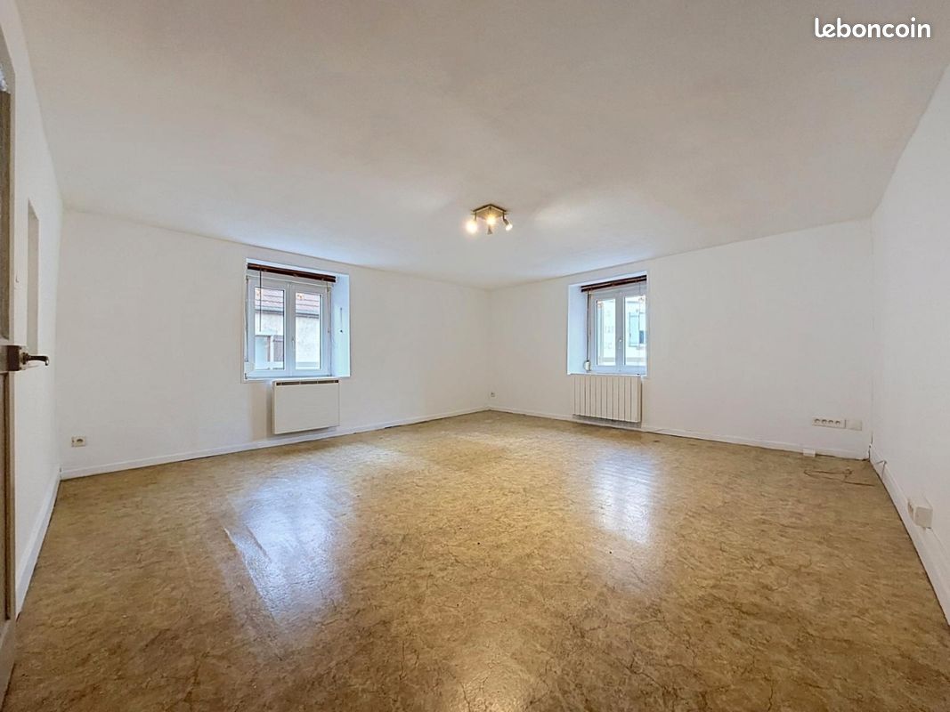 Appartement 3 pièces 82 m² · à Héricourt · 82 m² · 580 €/mois