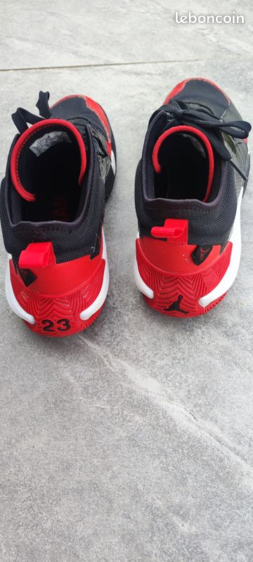 Baskets Jordan Flight 23 Noir/Rouge P: 43 Chaussures