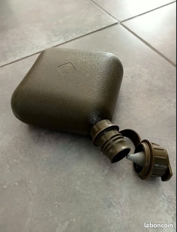Gourde US Skilcrart, en plastique vert olive, neuve (image 5)