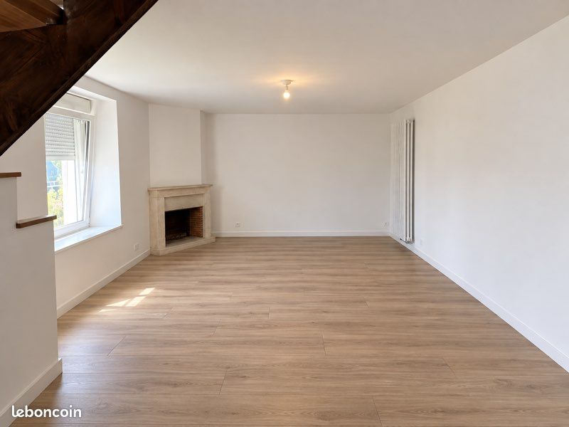 Appartement 4 pièces 100 m² · à Chaumont · 100 m² · 950 €/mois