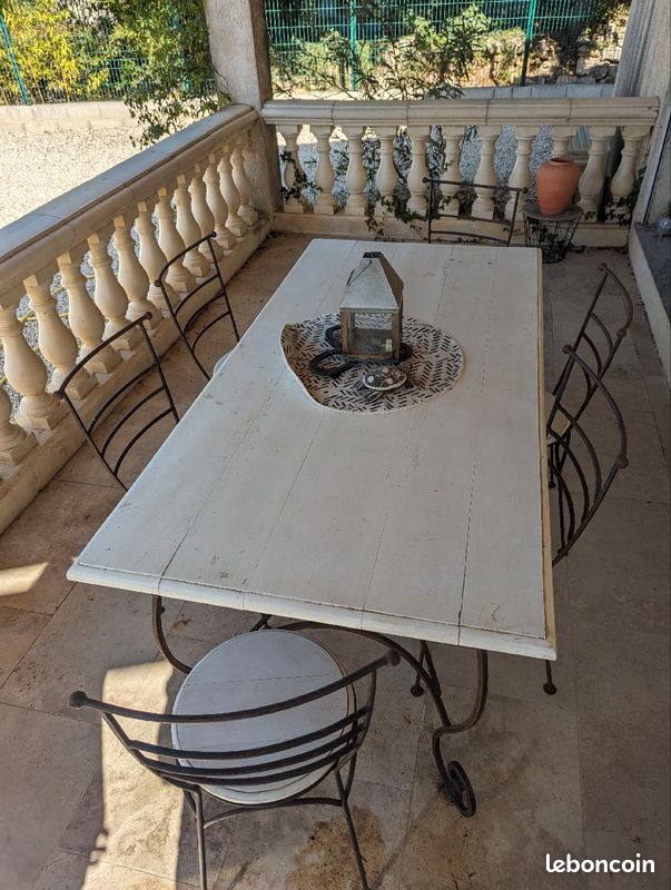 Table fer forgée et plateau chêne (image 1)