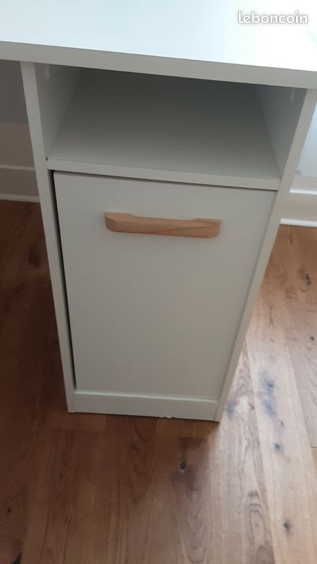 Bureau (image 4)