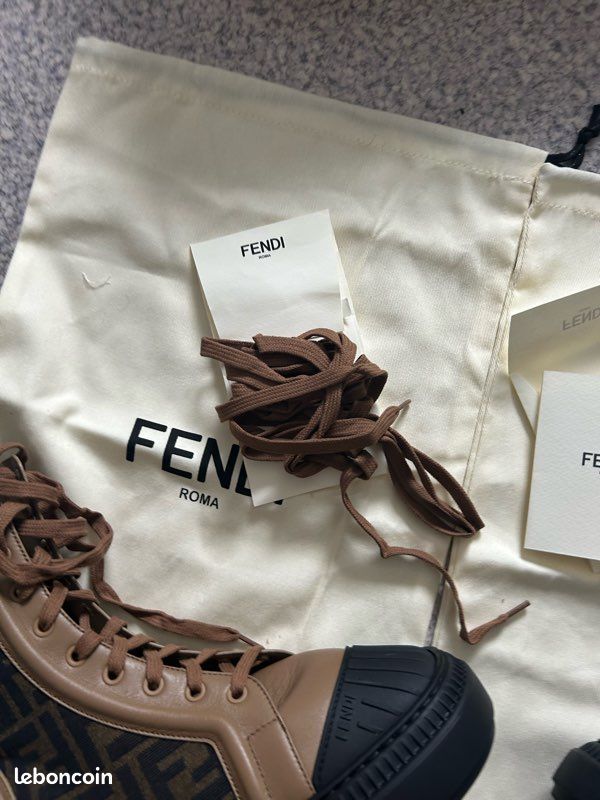 Brown Fendi Bottes Femme Bottes Fendi Pour Femmes Chaussures - Main Image