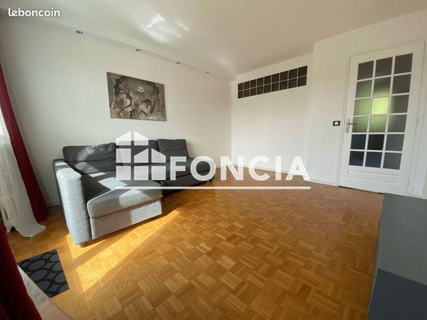 Appartement 3 pièce(s) 62 m²à louer Saint-germain-en-laye