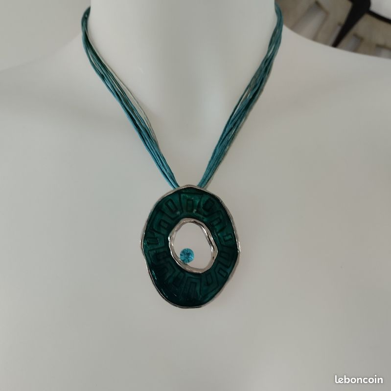 Pendentif Fantaisie N°7 – Bijou D'occasion Sans Marque