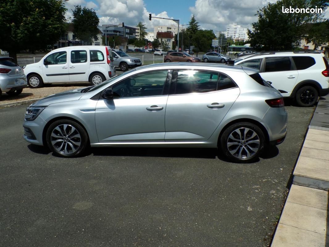 Renault Mégane TECHNO TCE 140 EDC (image 2)