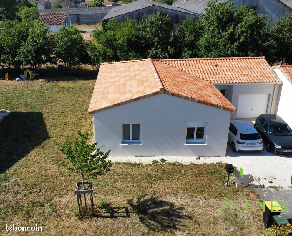 Maison 4 pièces 90 m² · à Fouquebrune · 90 m² · 191 500 €