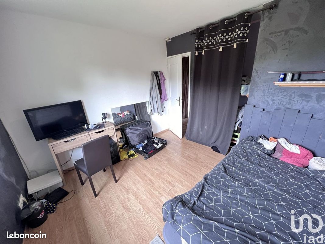 Maison 6 pièces 105 m² - La Ferrière-Airoux 86160 (image principale 13)