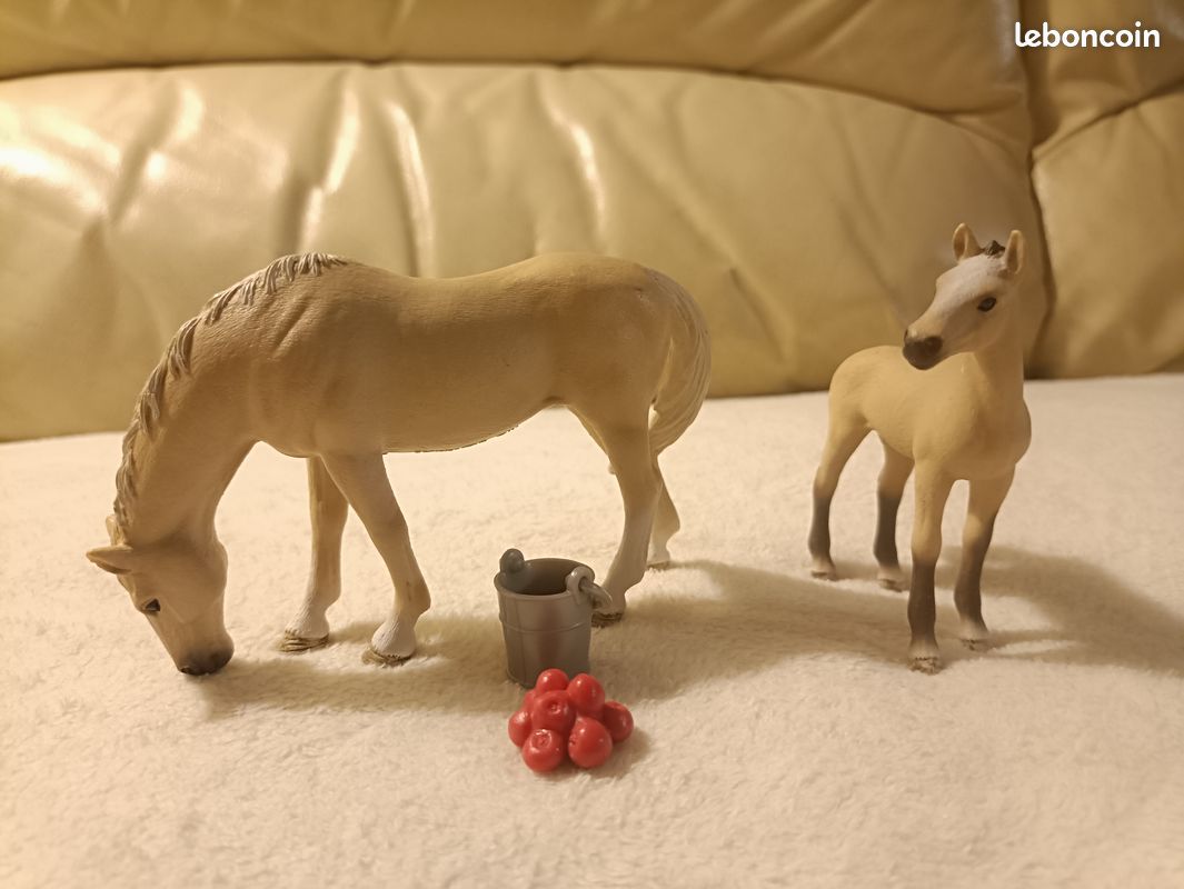 Lot Schleich jument et poulain Akhal Téké (image 3)