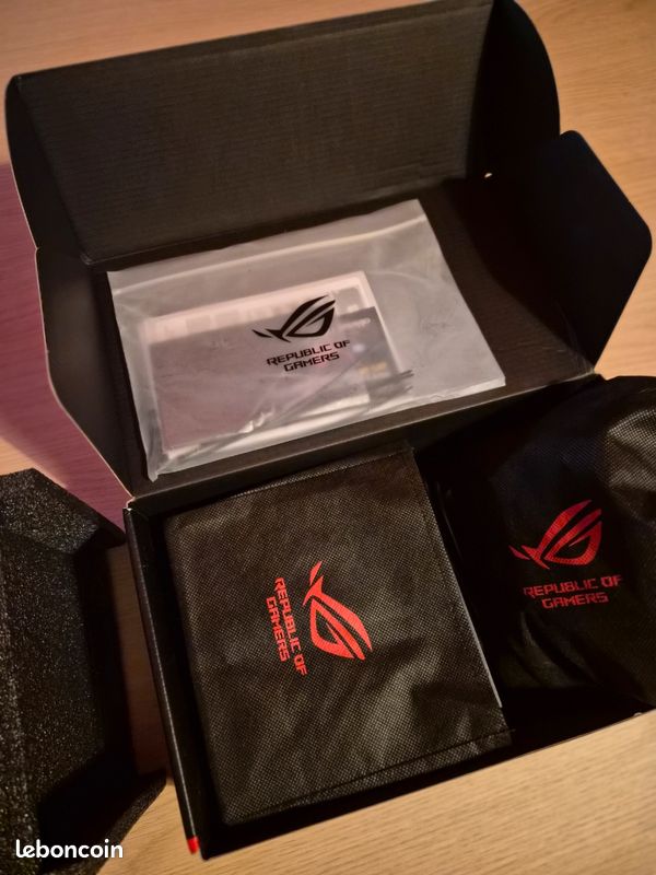Alimentation ROG Strix 1000 Watt - 80 plus Gold (image 2)
