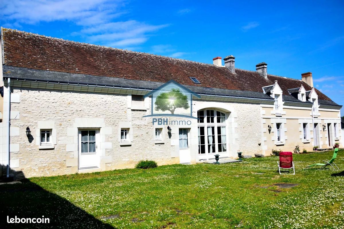 Maison 9 pièces 205 m² · à Loches · 205 m² · 373 000 €