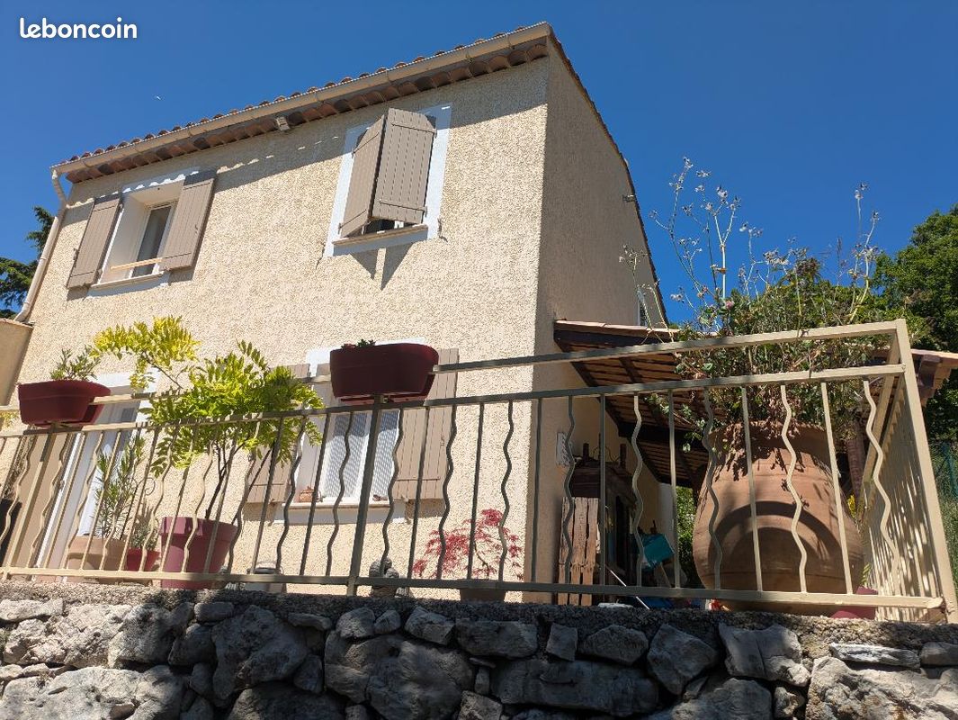 Maison 5 pièces 120 m² · à Coursegoules · 120 m² · 435 000 €