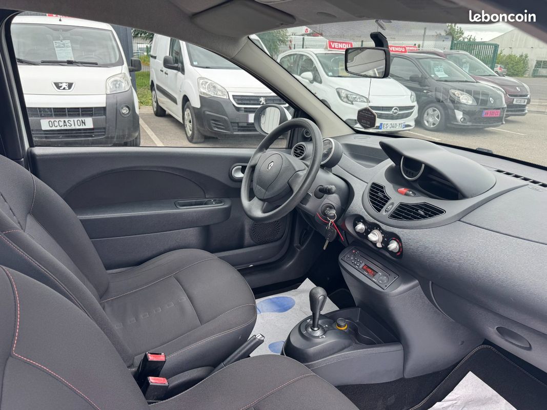 RENAULT TWINGO II Dynamique 1.2i 16v 75 CV 147800 KM 09/2008 BOITE AUTOMATIQUE CLIMATISATION VITRES ÉLECTRIQUES (image 10)