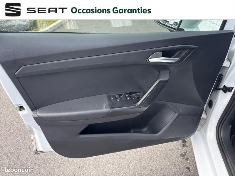 Seat Ibiza 1.0 MPI 80ch Urban (image 12)