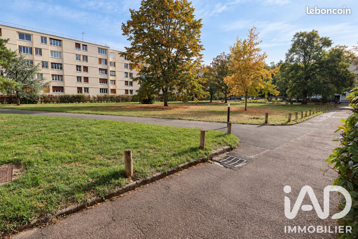 Appartement 4 pièces 63 m² · à Avon · 63 m² · 99 000 €