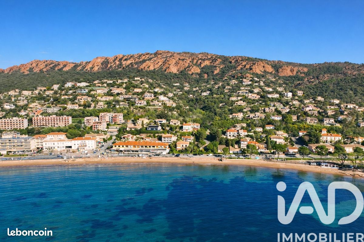 Appartement 4 pièces 106 m² · à Saint-Raphaël · 106 m² · 1 100 000 €