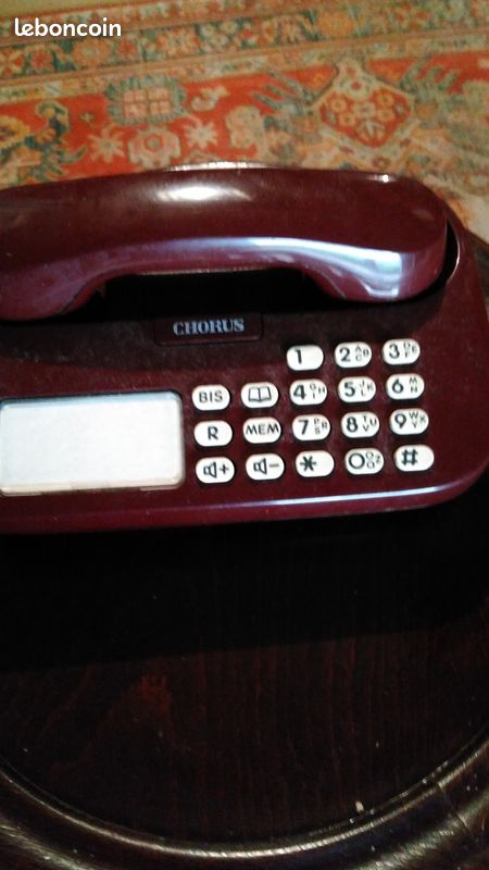Telephone ancien (image 1)