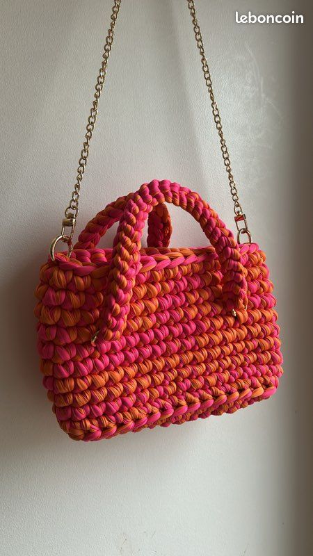 Sac à Main Lipstik Fille – Crochet Multicolore, Boutique, Occasion