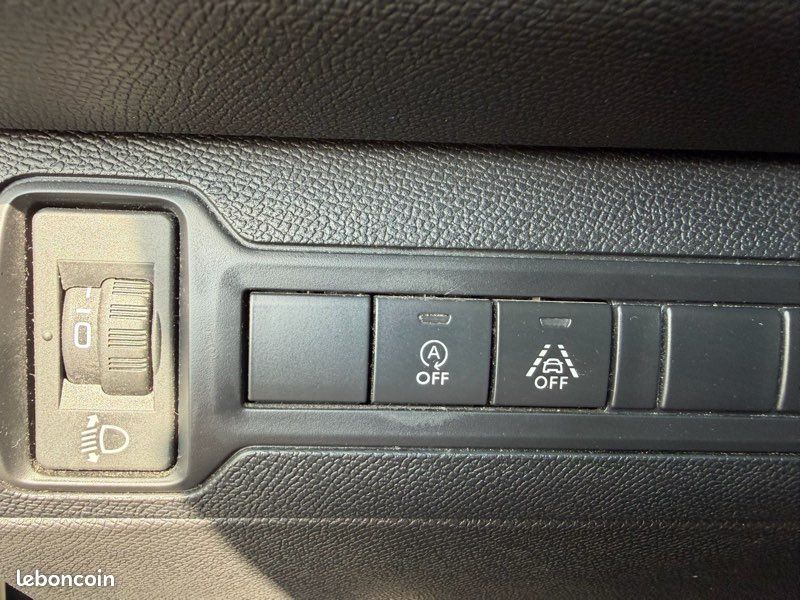PEUGEOT 308 II (2) 1.6 BlueHDi S&S 120CH ALLURE /Camera 360 /Carplay /Clim auto (image 13)