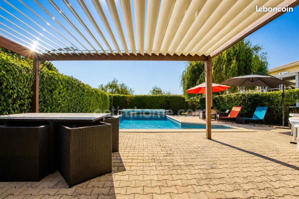 Maison 7 pièces 179 m² · à Villariès · 179 m² · 435 000 €