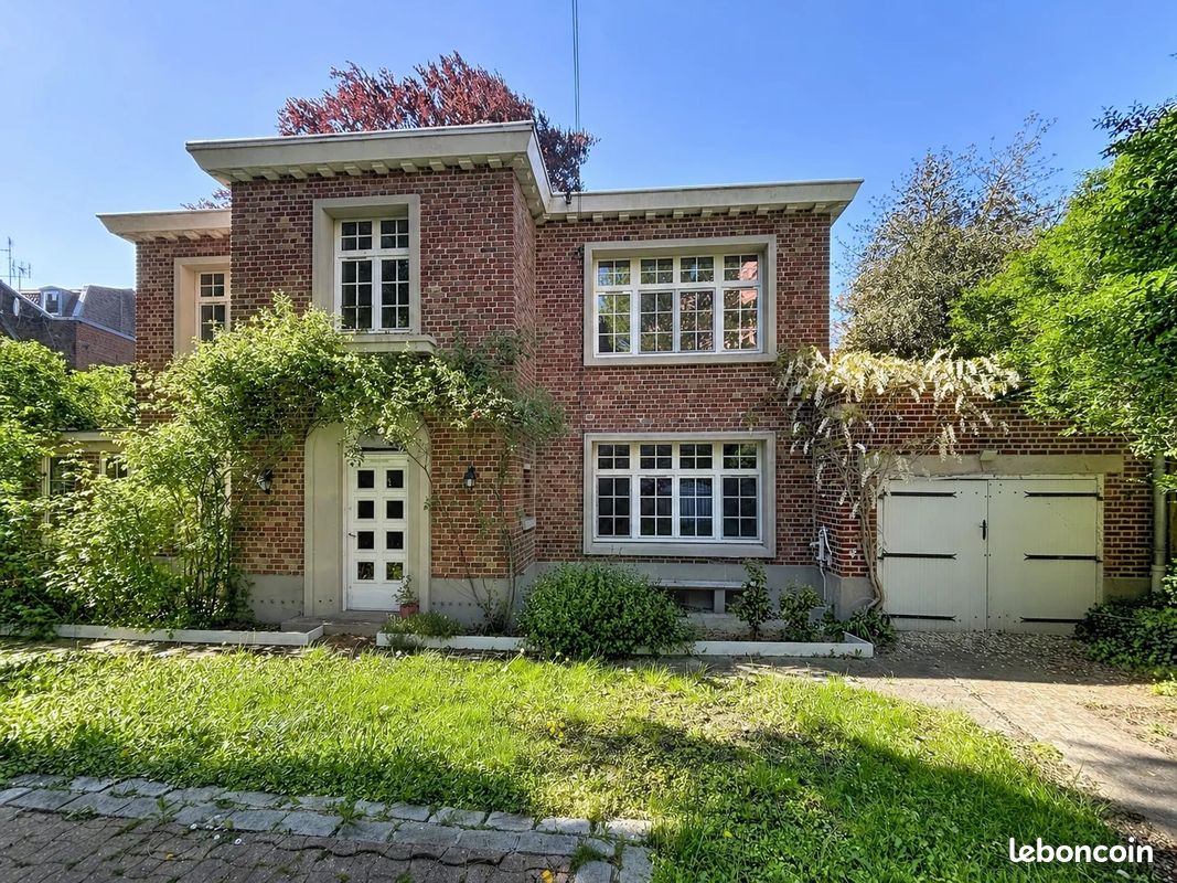Maison 5 pièces 105 m² · à Lille · 105 m² · 1 995 €