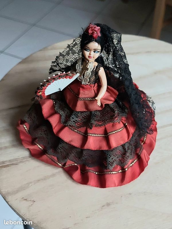 ANCIENNE POUPEE FLOKLORIQUE Espagne Catalana Catalogne EUR 8,00