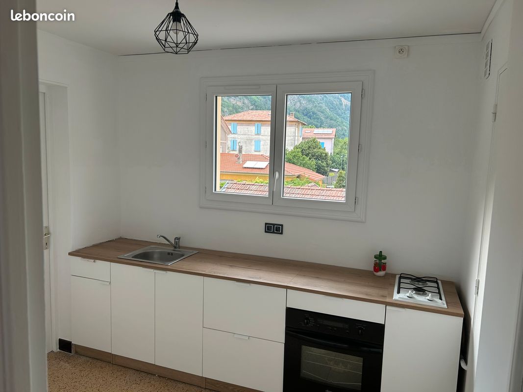 Appartement 4 pièces 72 m² · à Digne-les-Bains · 72 m² · 143 000 €