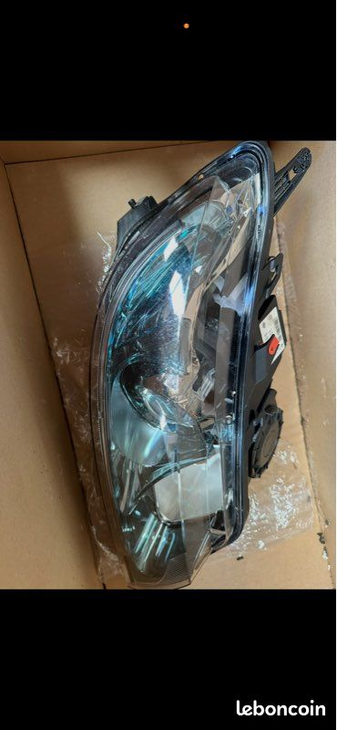 Phare xénon saab 9.5 de 2008 - Équipement auto