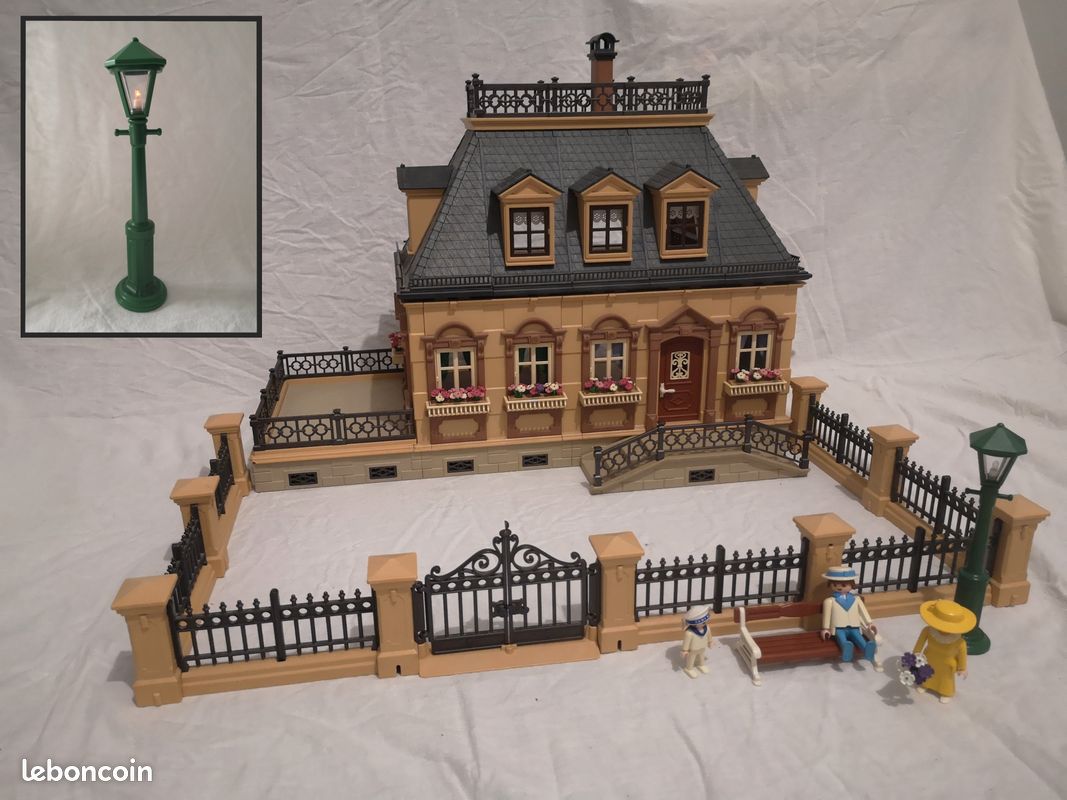 Très bon état - Playmobil - Villa Belle Époque 5305 + clôture 5360 (image 1)