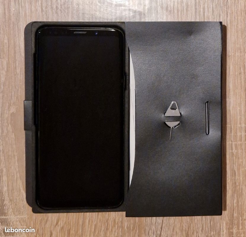 Samsung Galaxy S9+ avec accessoires (image 3)