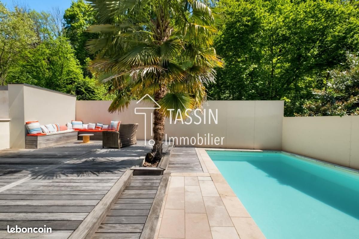 Maison 6 pièces 160 m² · à Tassin-la-Demi-Lune · 160 m² · 990 000 €