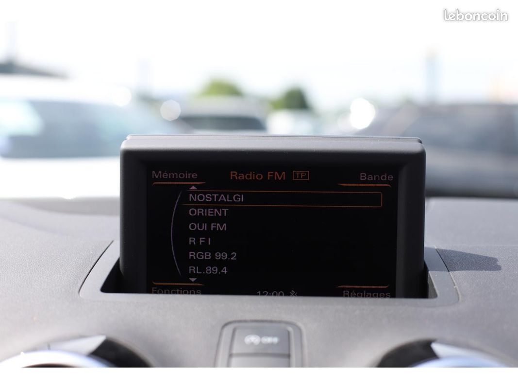AUDI A1 1.4 TFSI - 122 - BV S-tronic - Start/Stop BERLINE Attraction PHASE 1 (image 31)