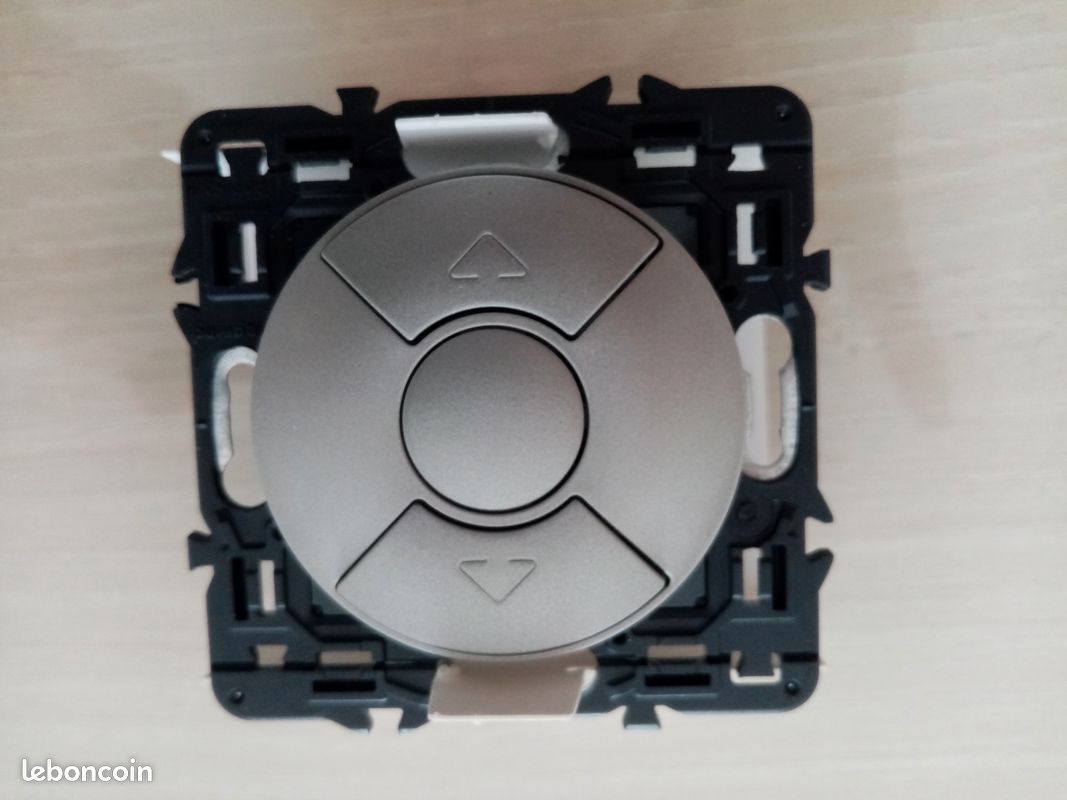 Catadioptre de pare-chocs arrière gauche VW TRANSPORTER T5 03-15