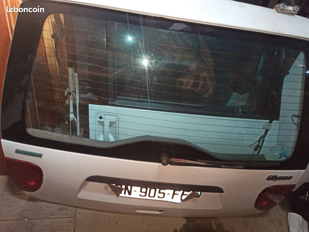 Hayon fiat Ulysse 1996 (image 1)