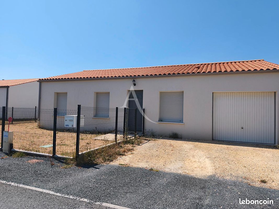 Maison 4 pièces 83 m² · à Saint-Froult · 83 m² · 920 €