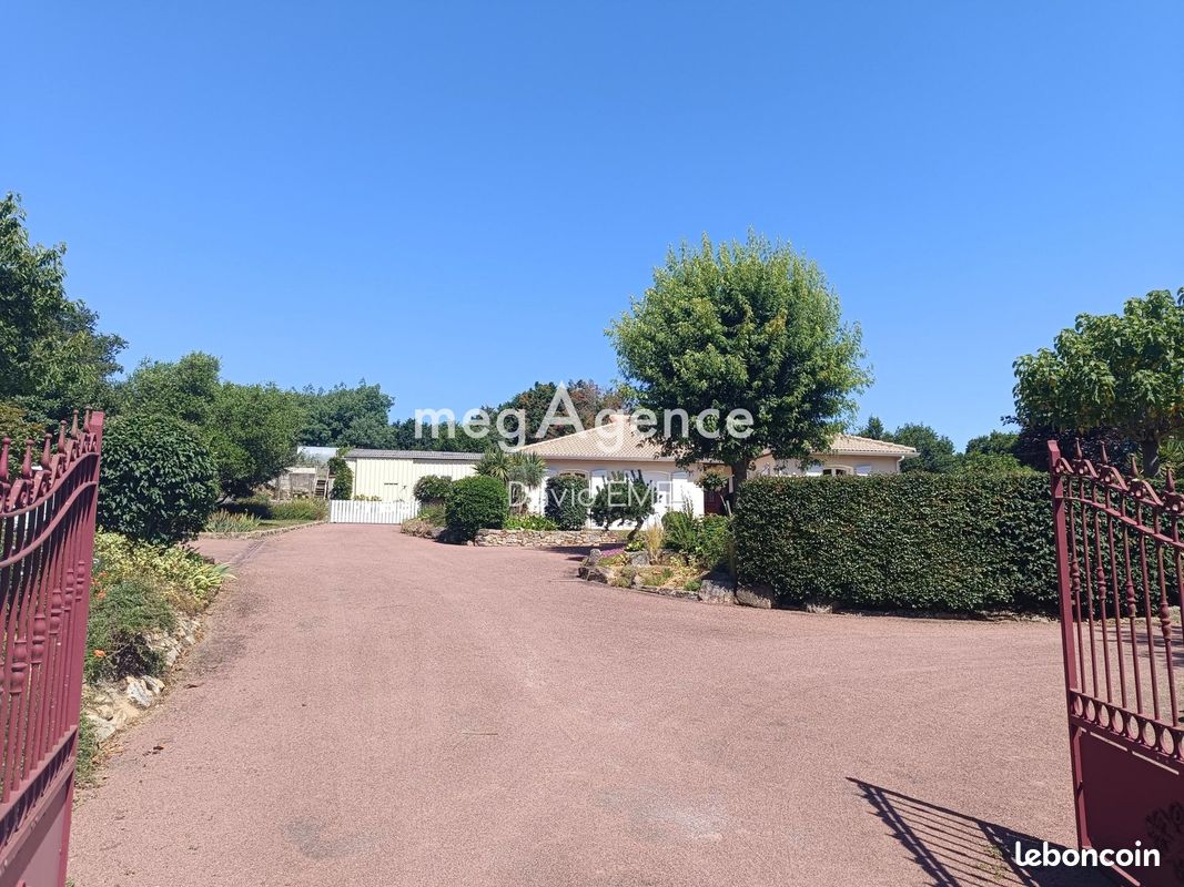 Maison 6 pièces 150 m² · à Aizenay · 150 m² · 332 900 €