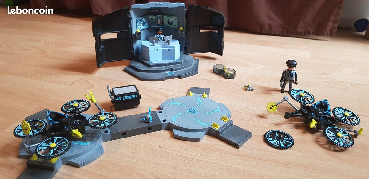 Base espion avec drones playmobil (image 1)
