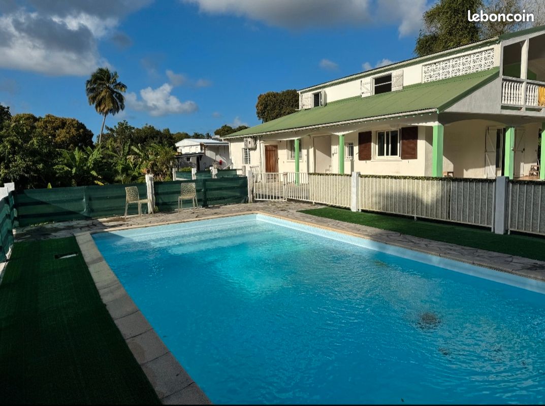 Maison 9 pièces 190 m² · à Sainte-Anne · 190 m² · 410 000 €