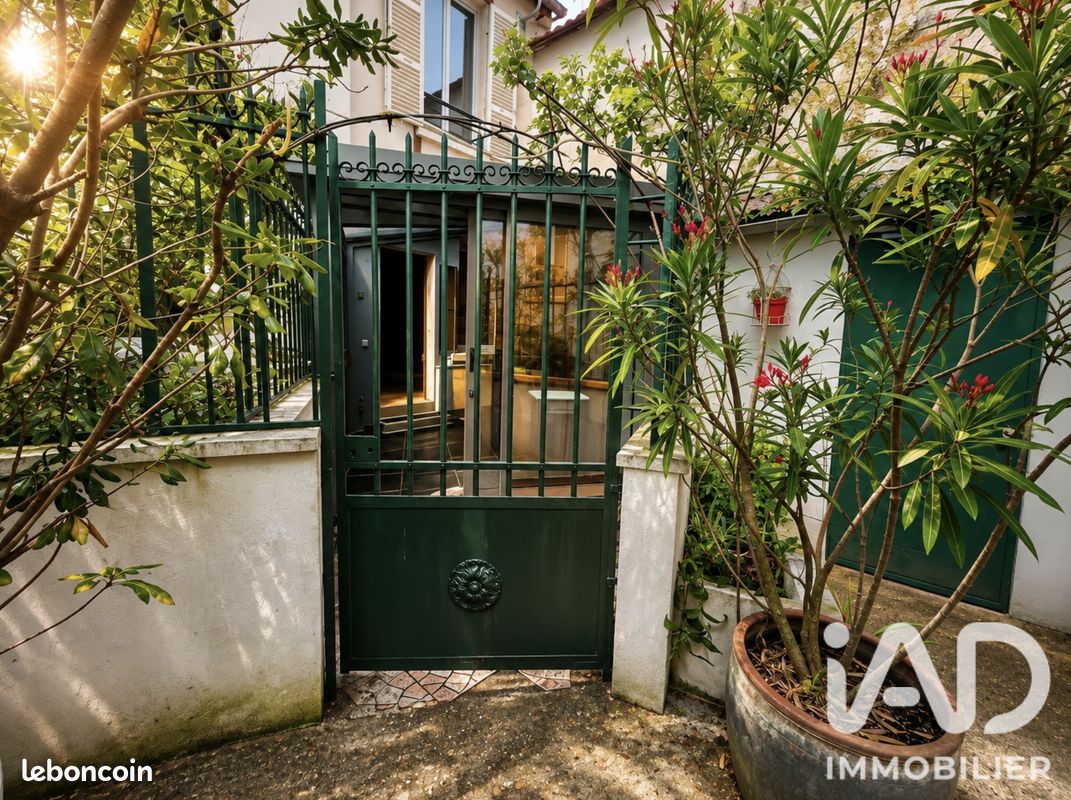 Appartement 3 pièces 56 m² · à Saint-Denis · 56 m² · 205 000 €