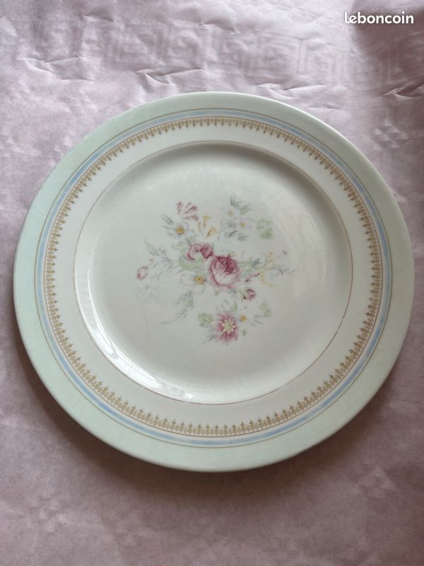 Assiettes porcelaine Limoges de France x11 (image 3)